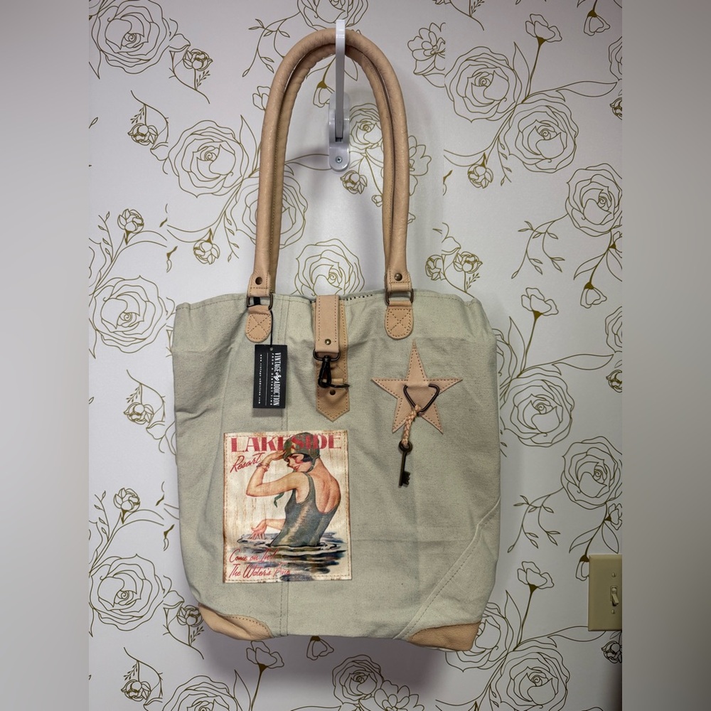 Elegant Beige Tote Bag with Tan Details